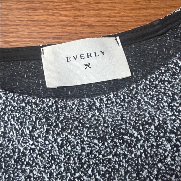 Black/ White Dress - Picture 3 of 4